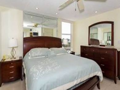 Modern Beachside Vacation Condo 2 Bedooms for Rent Week